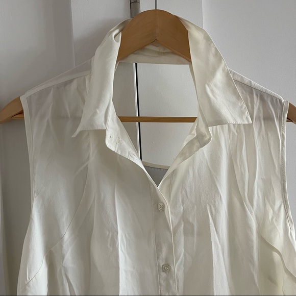 White / Off-white Flowy tunic drapey sleeveless blouse - Picture 3 of 9